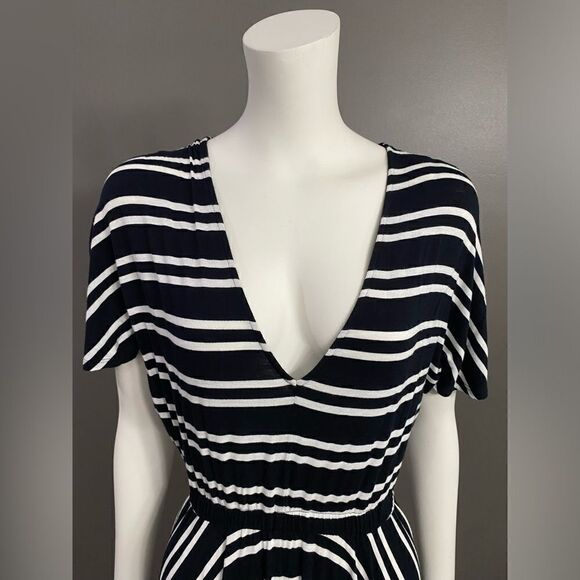 Bebe Black & White striped Flowy Maxi Dress V-neck short sleeve Size S/P - Picture 2 of 10